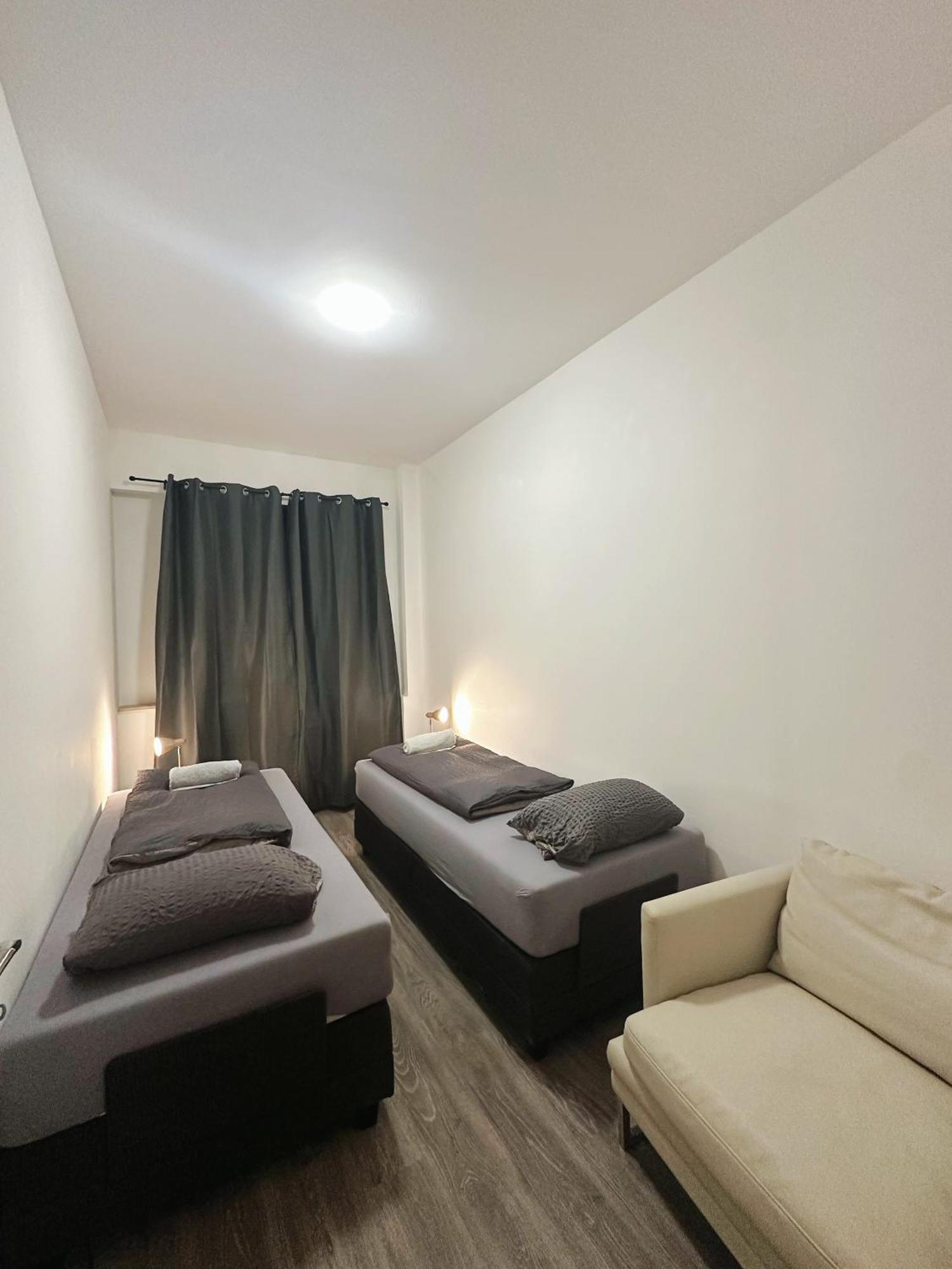 Apartamento 2Schlafenzimmer 5Betten Montuerwhonung Düsseldorf Exterior foto
