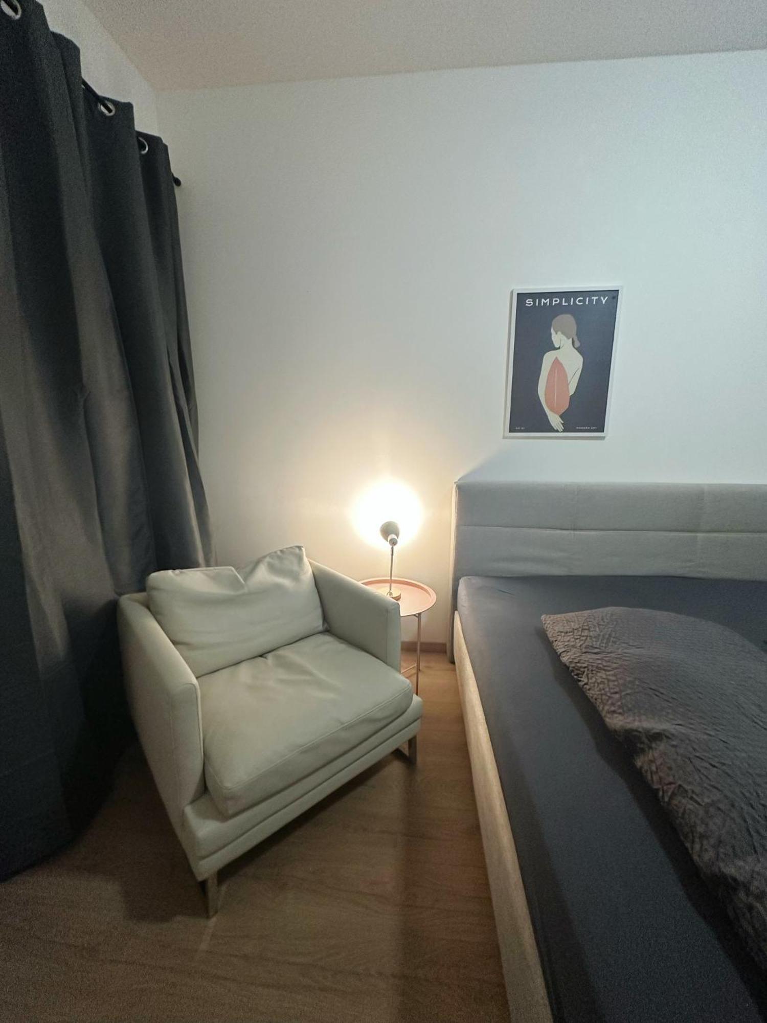 Apartamento 2Schlafenzimmer 5Betten Montuerwhonung Düsseldorf Exterior foto