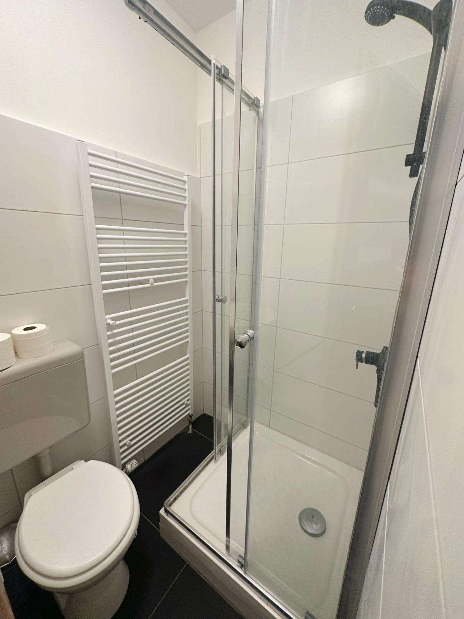 Apartamento 2Schlafenzimmer 5Betten Montuerwhonung Düsseldorf Exterior foto